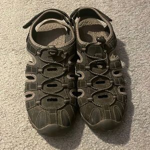 Fila hybrid shoe size 9